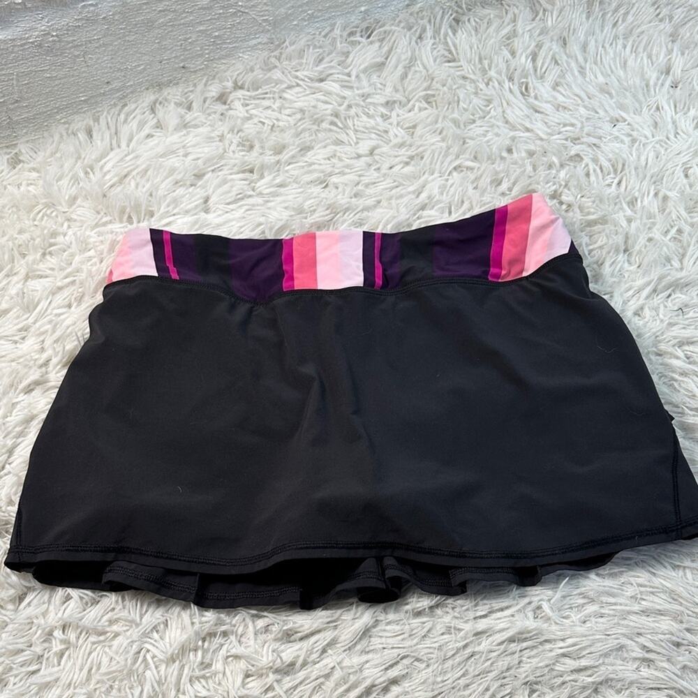 Lululemon Run: Pace Setter Skirt *4-way Stretch Black / Assorted Stripe